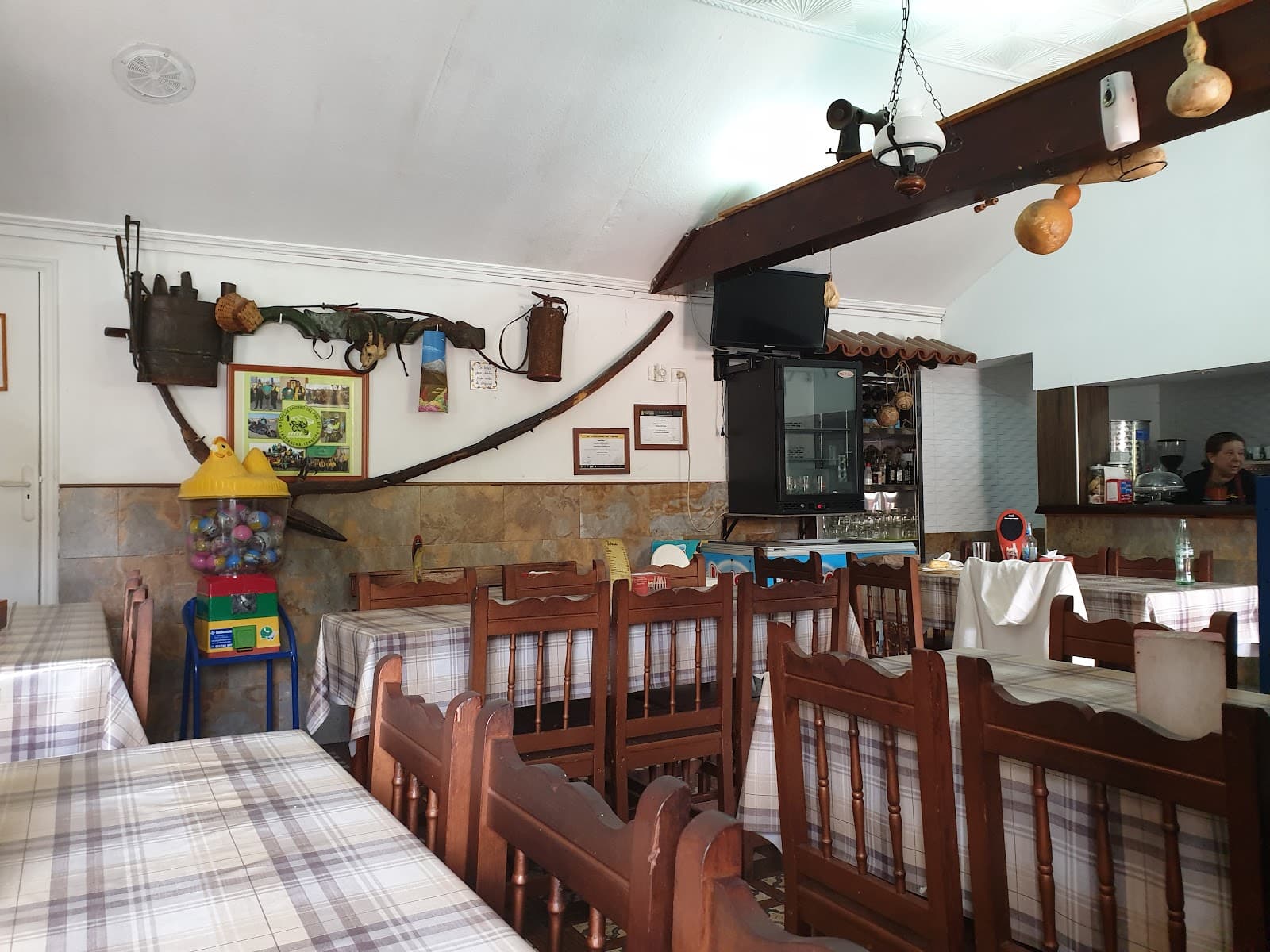 Bodegón El Petudo — foto 1